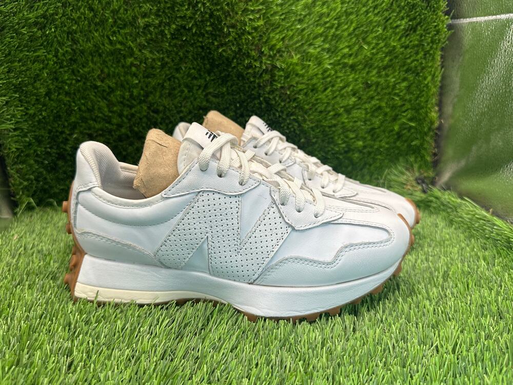 New Balance 327 WS327LS Athletic Sneaker Unisex M5/W6.5 White Leather Running